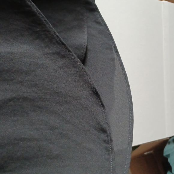 3/$12 Black top Chico - Picture 2 of 5